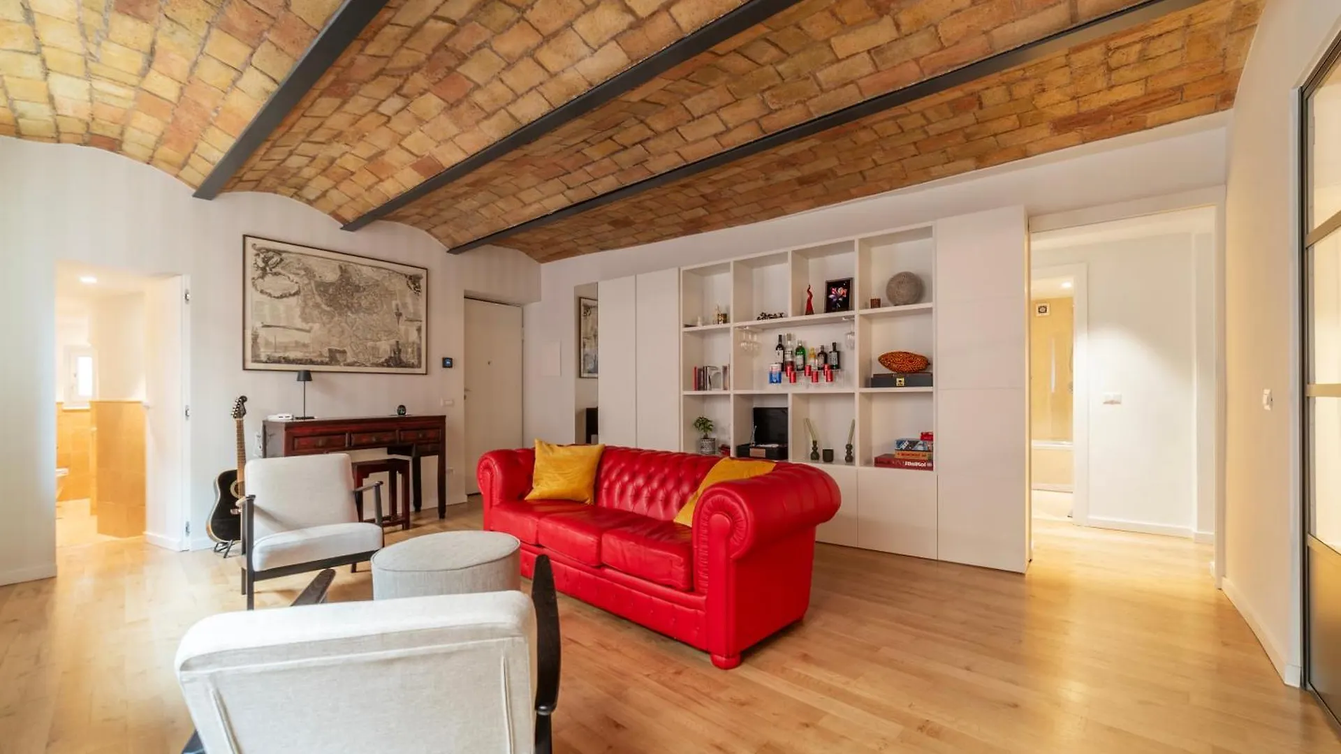 Apartment Luxury 3 Beds 3 Baths, Few Steps From City Center