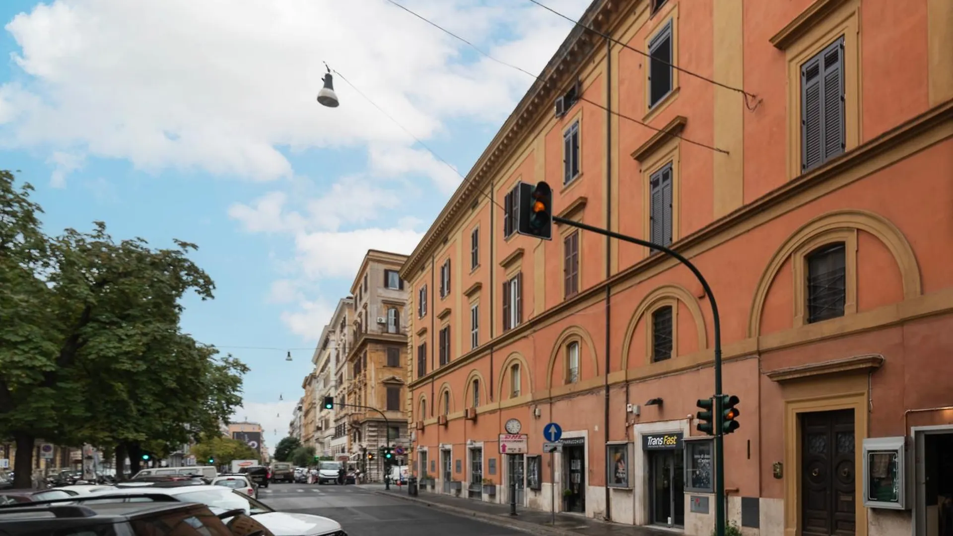Luxury 3 Beds 3 Baths, Few Steps From City Center 0*, Rome Italy